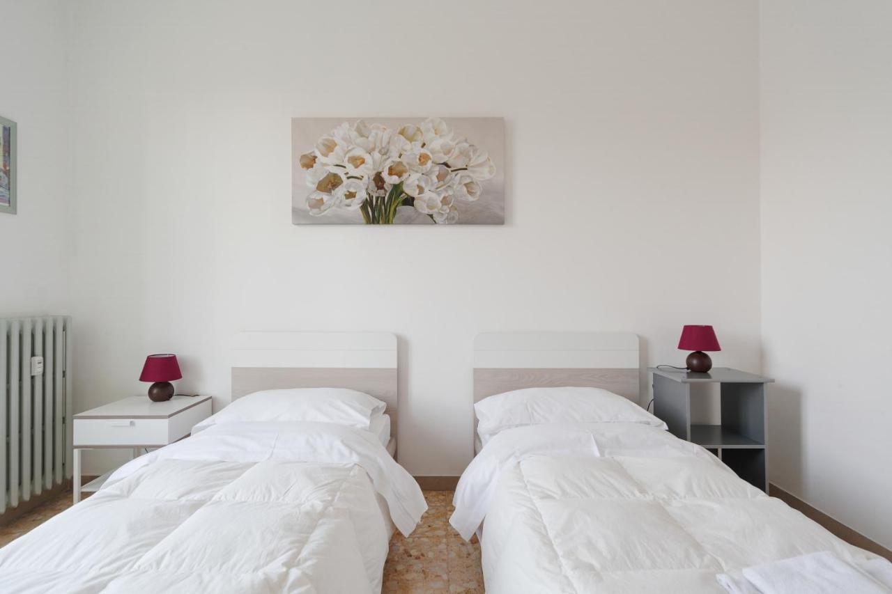 Bright&Cozy C5 Fiera Apartment Bologna Ngoại thất bức ảnh